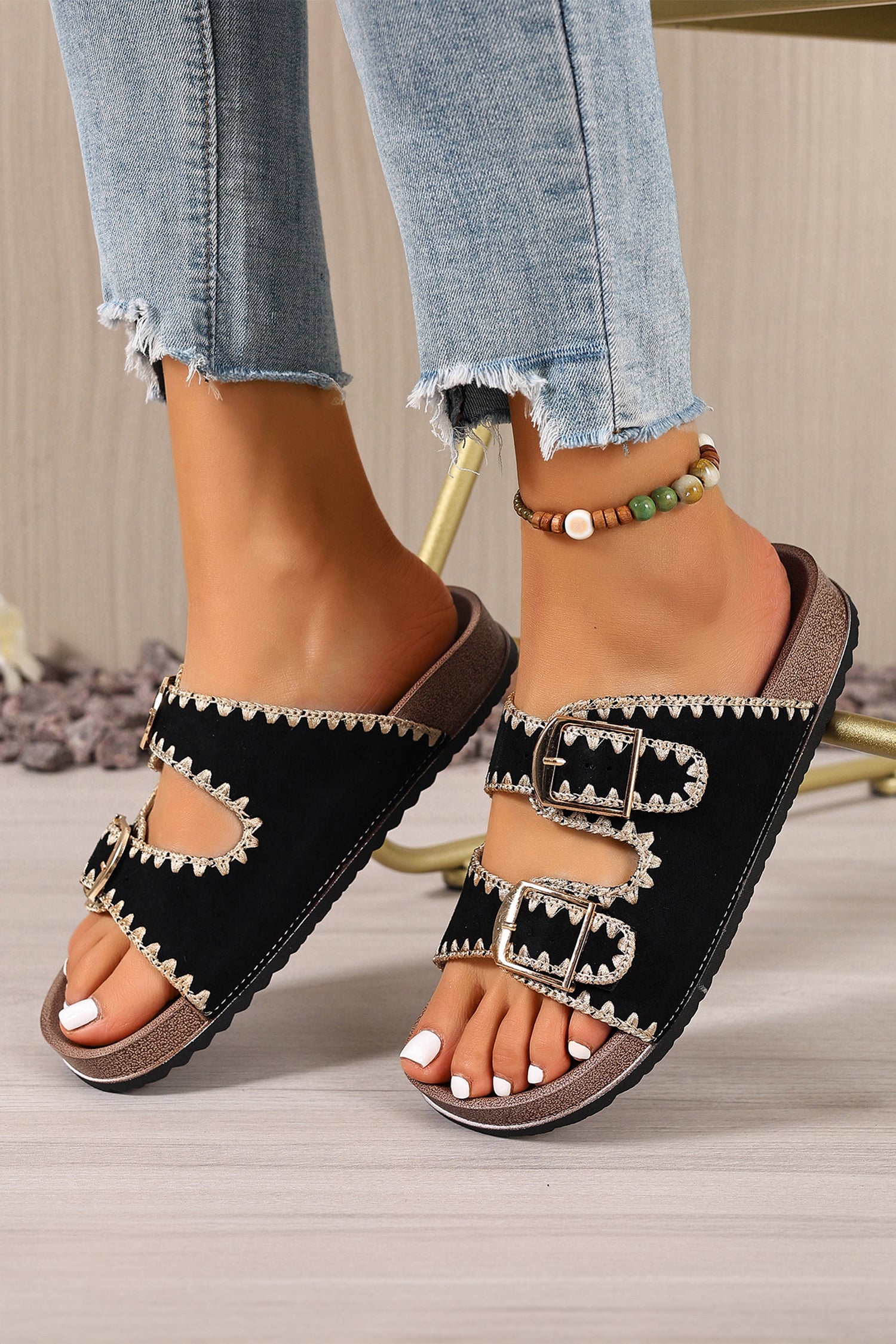 Embroidered Retro Buckle Slides