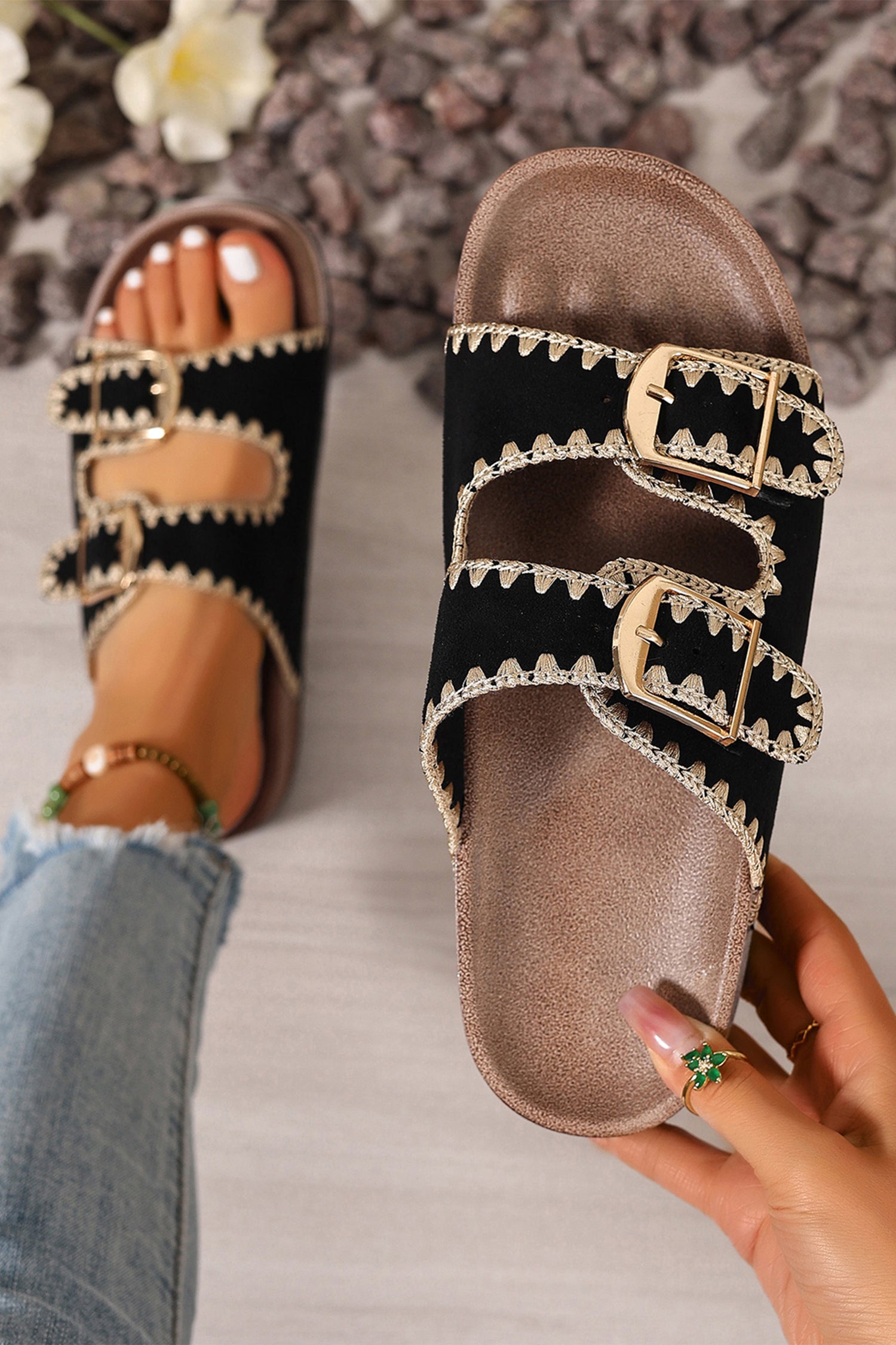 Embroidered Retro Buckle Slides